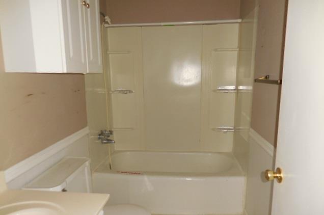 11 Robin LnMeridian, MS, 39305Lauderdale County