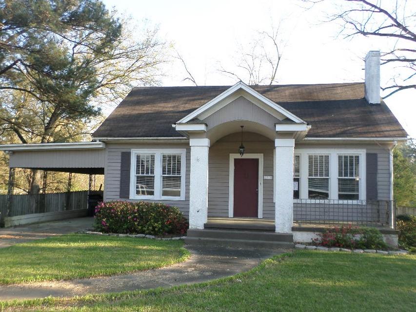 2711 45 StreetMeridian, MS, 39305Lauderdale County