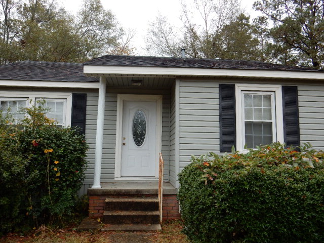 1000 South Fifth St, Collins, MS 39428