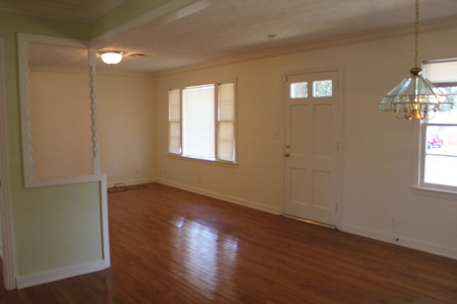 3342 N 5th Avenue, Laurel, MS 39440