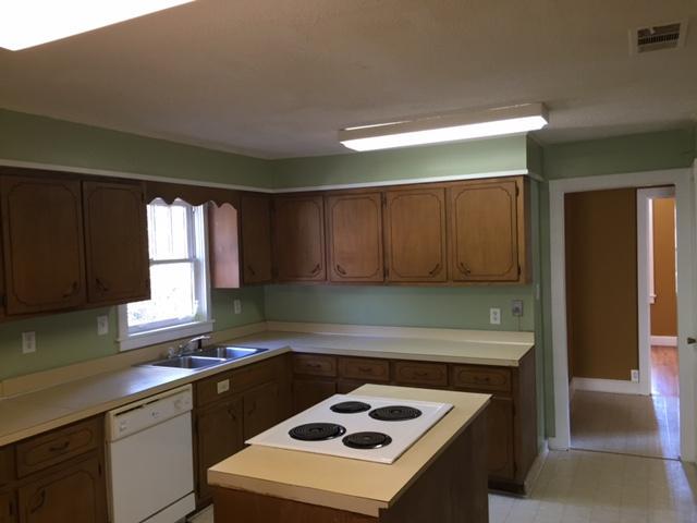 817 W 26TH, Laurel, MS 39440