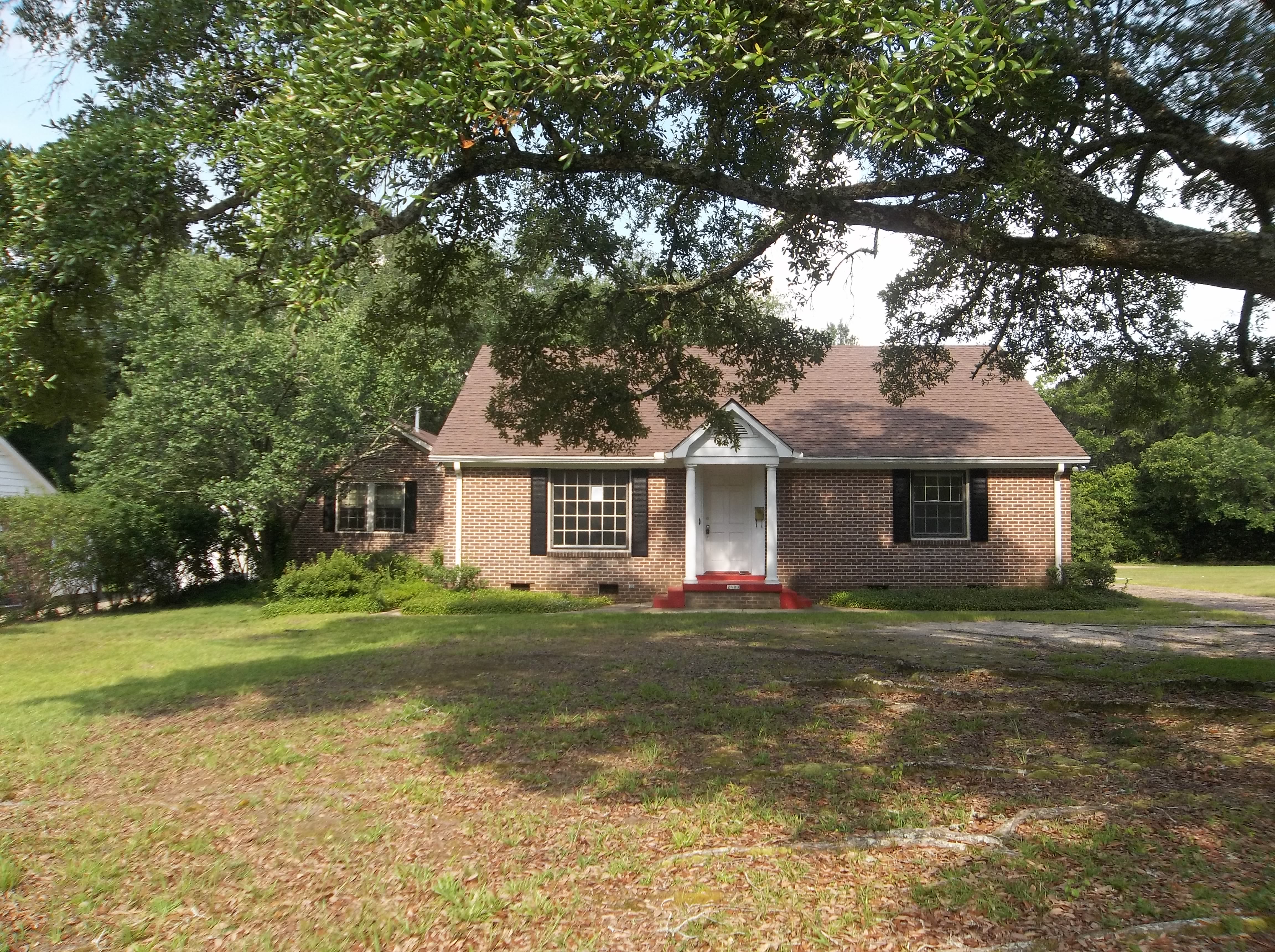 2403 N 7th AveLaurel, MS, 39440Jones County