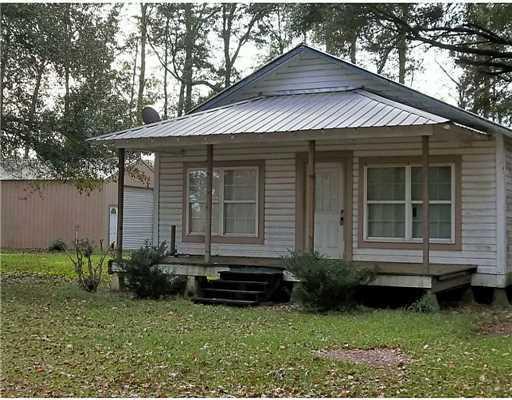 271 Barton Agricola Rd, Lucedale, MS 39452