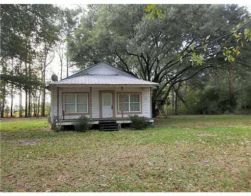 271 Barton Agricola Rd, Lucedale, MS 39452