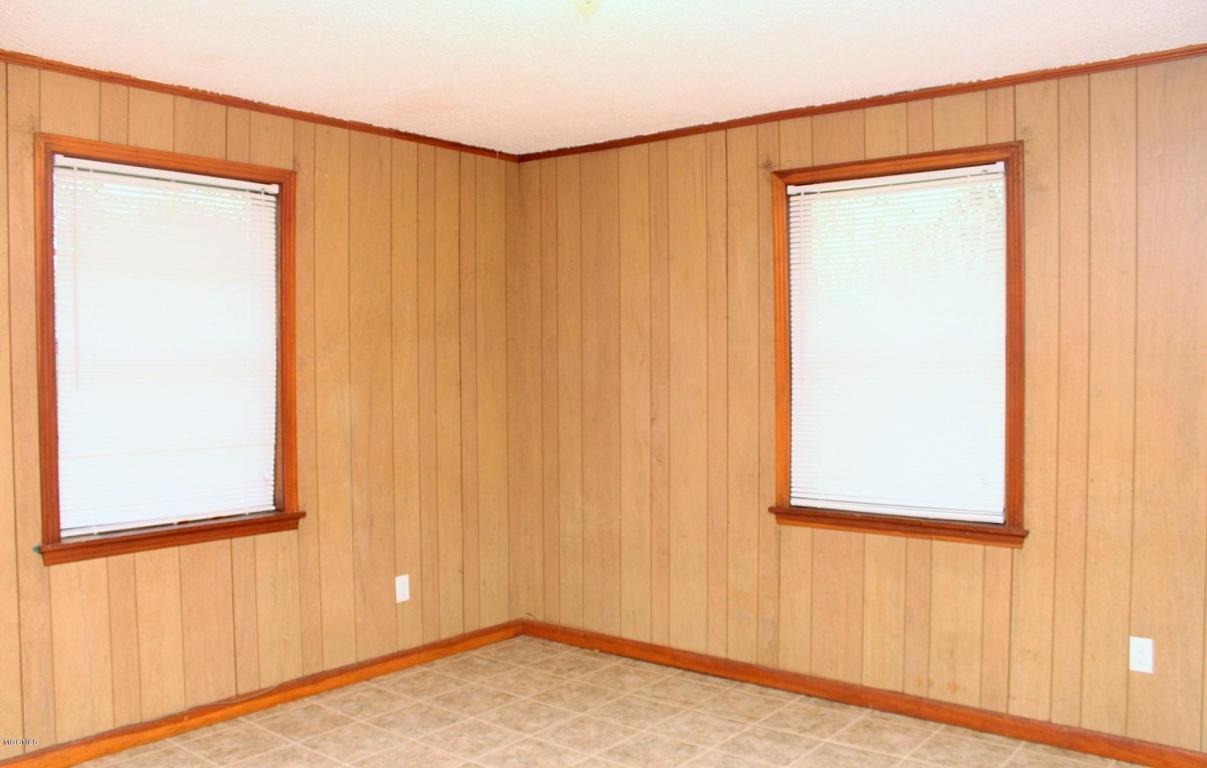 438 Manila St, Lucedale, MS 39452