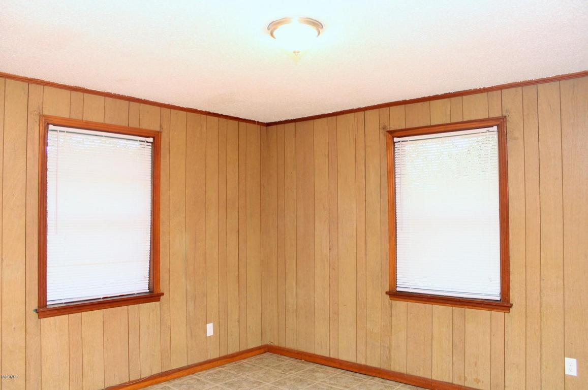 438 Manila St, Lucedale, MS 39452