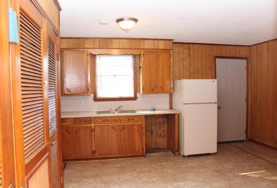 450 Manila St, Lucedale, MS 39452