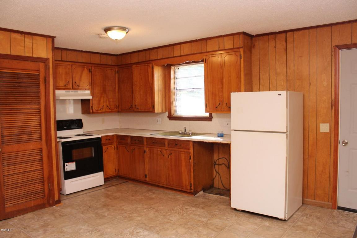 450 Manila St, Lucedale, MS 39452