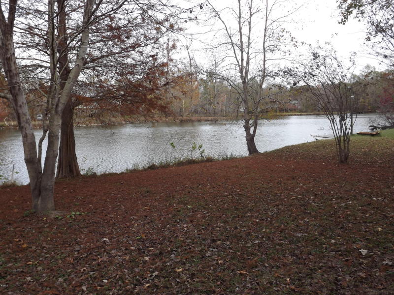132 Mayhall Dr, Lucedale, MS 39452