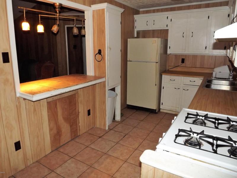132 Mayhall Dr, Lucedale, MS 39452