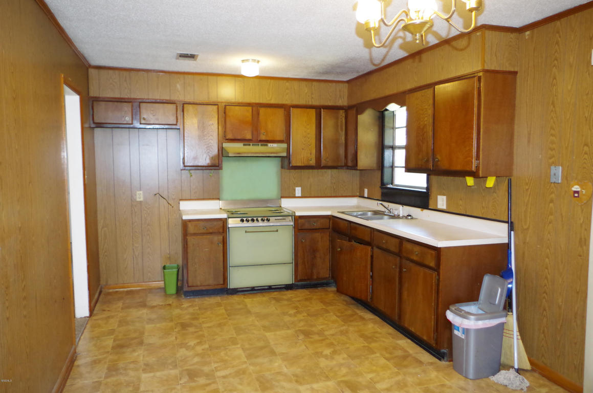 14Brittany Ct, Gulfport, MS 39503