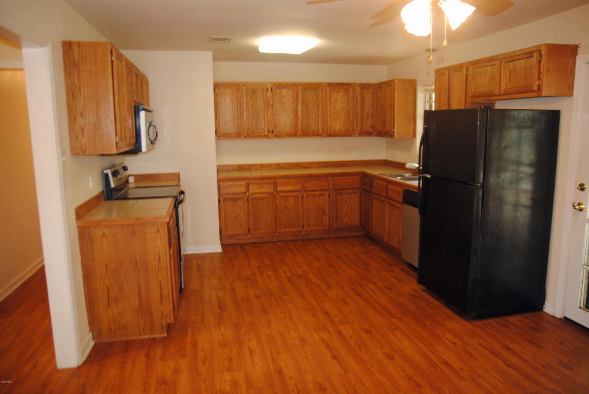2506Halsel St, Gulfport, MS 39503