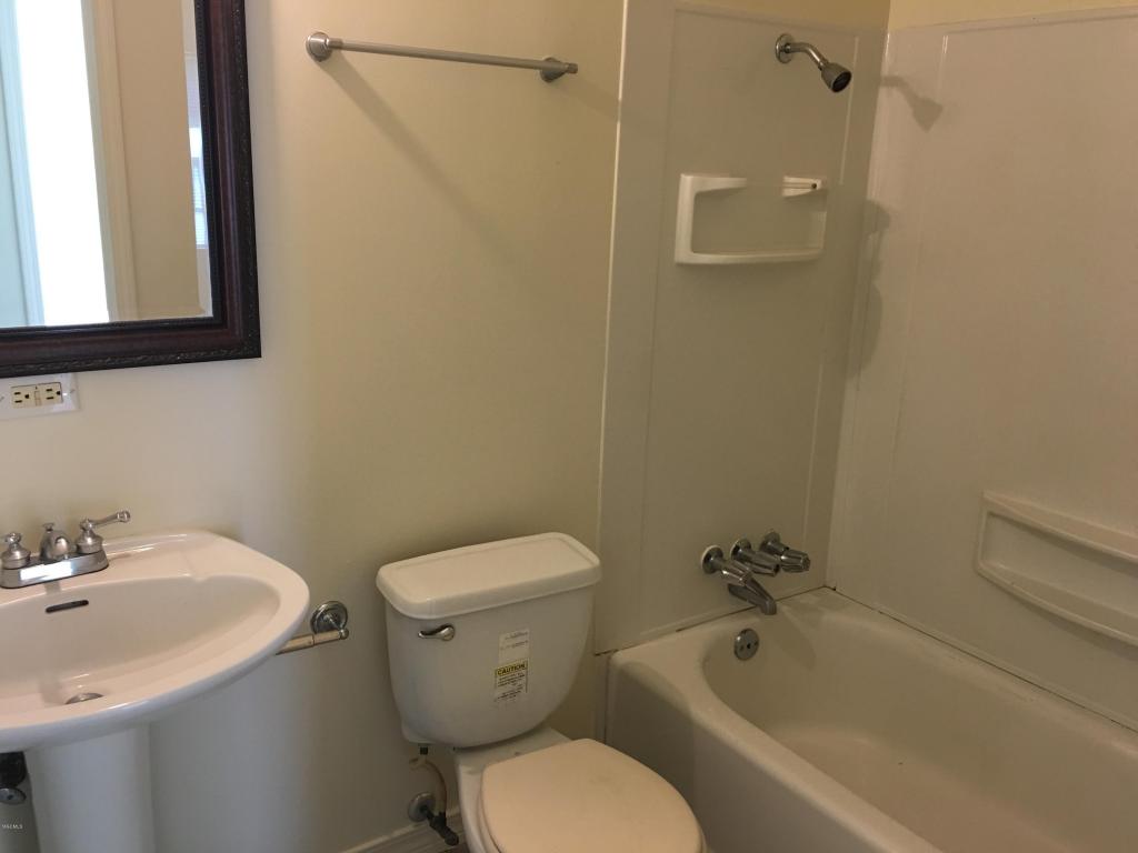 24Yorkshire Pkwy, Gulfport, MS 39503