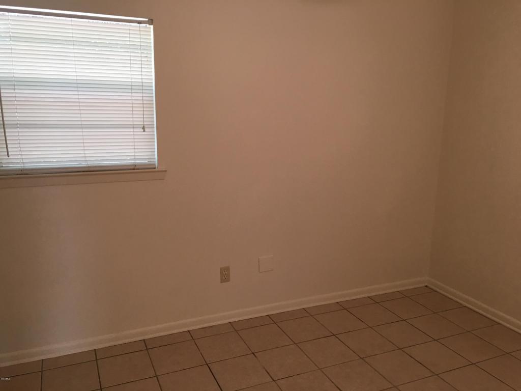 24Yorkshire Pkwy, Gulfport, MS 39503