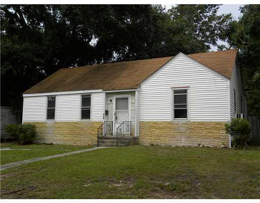 174 Keesler Cir, Biloxi, MS 39530