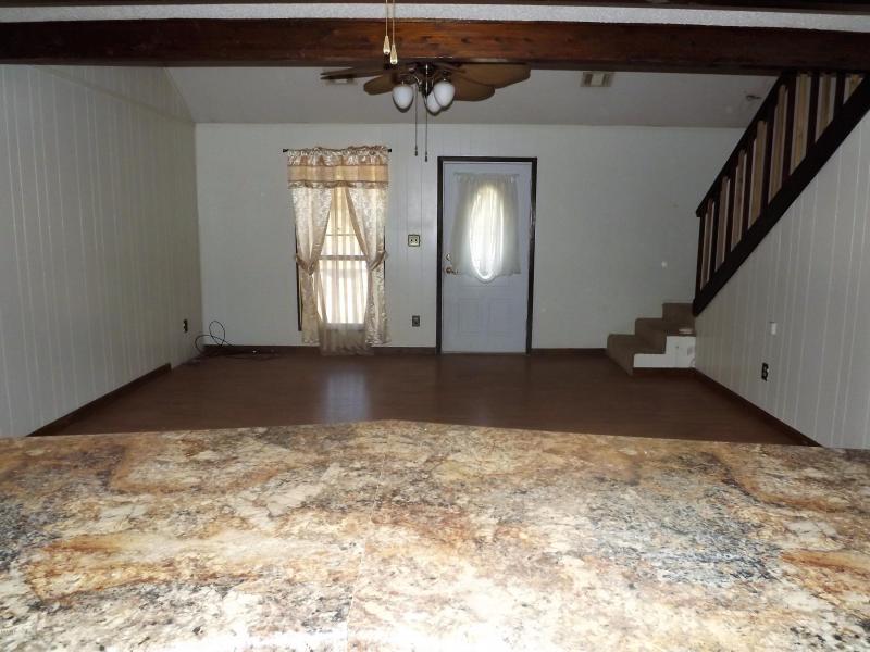 10411 Kevin Dr, Moss Point, MS 39562