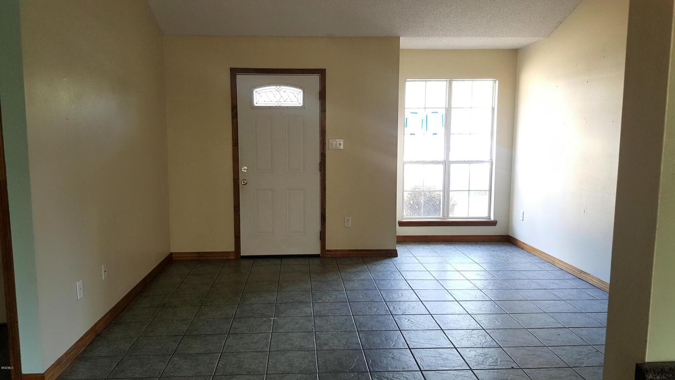 26 Hillsdale Rd, Perkinston, MS 39573