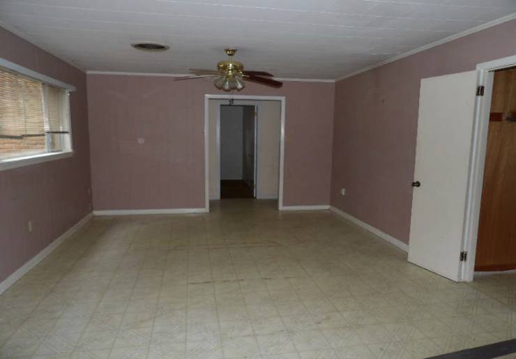 523 Laird CirBrookhaven, MS, 39601Lincoln County