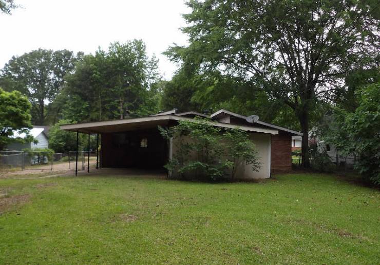 523 Laird CirBrookhaven, MS, 39601Lincoln County