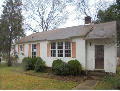 324 14th St NColumbus, MS, 39701Lowndes County