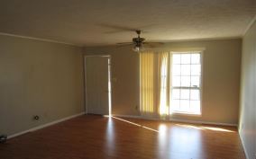 209 Dowdle DrColumbus, MS, 39702Lowndes County