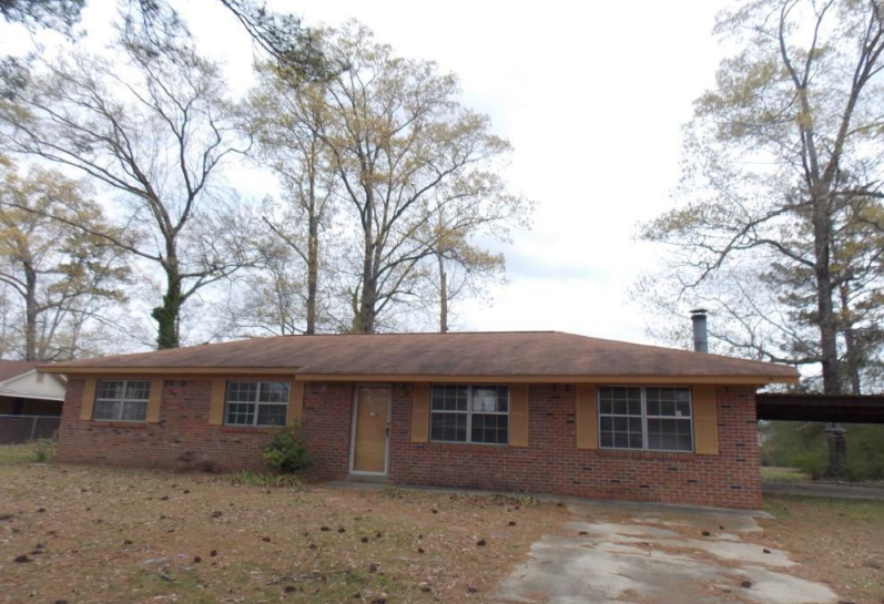 97 Mason Dr EColumbus, MS, 39702Lowndes County