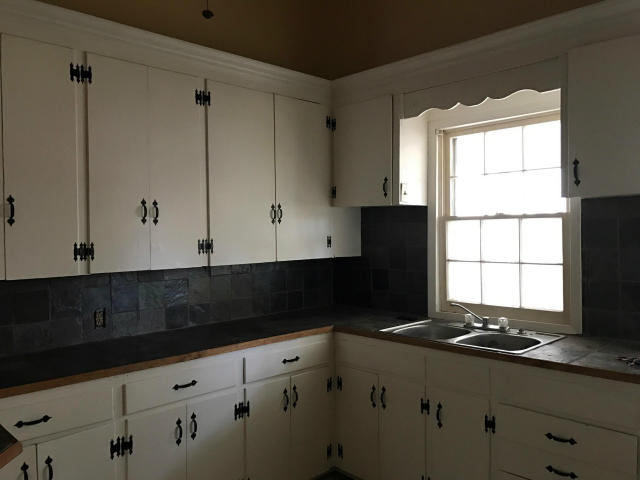 305 Commerce, West Point, MS 39773