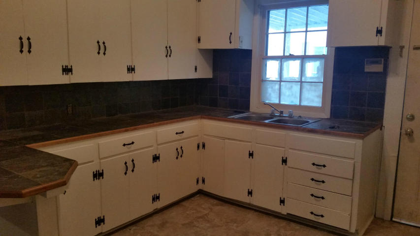305 Commerce, West Point, MS 39773