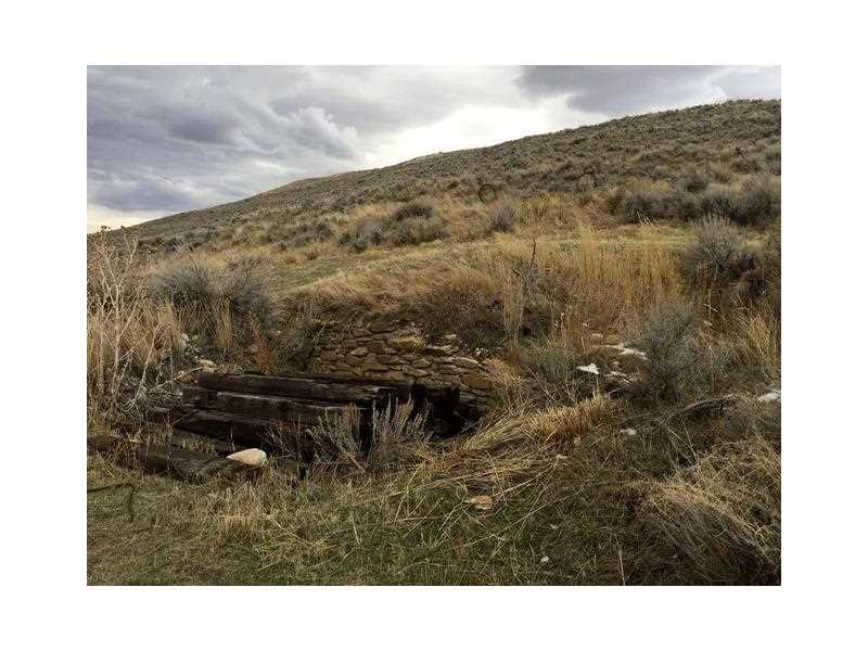 406 3RD AVENUE, Bearcreek, MT 59007