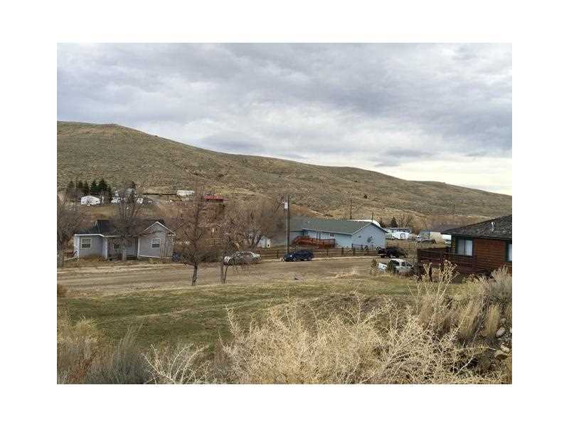 406 3RD AVENUE, Bearcreek, MT 59007