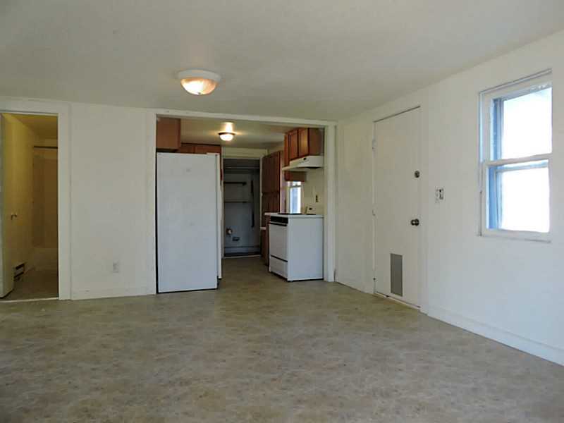 713 S 1st Street, Hardin, MT 59034
