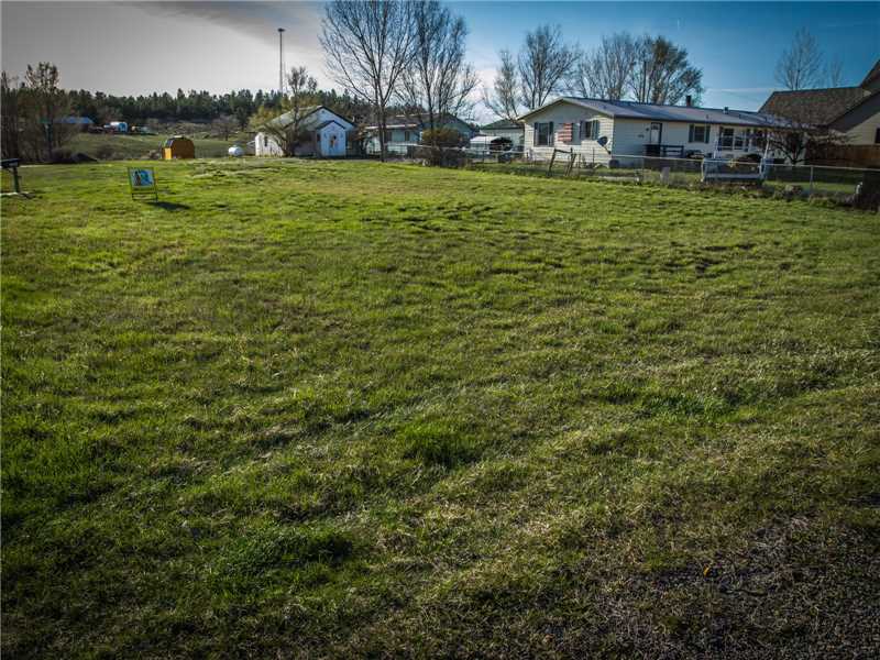 809 5TH STREET, Roundup, MT 59072