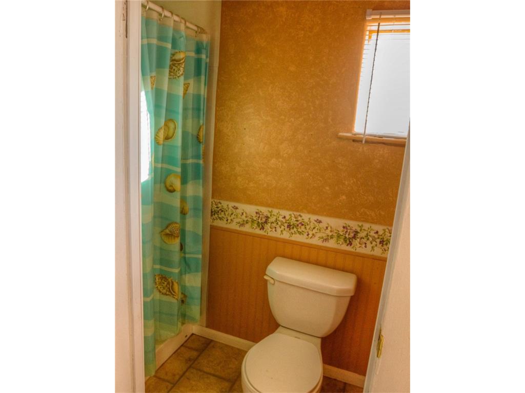 208 3rd Street East, Roundup, MT 59072