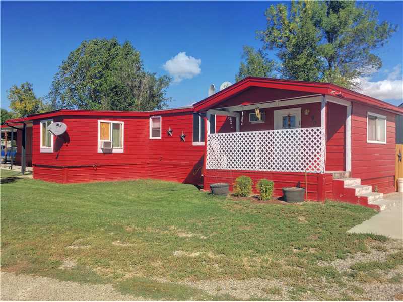 902 2ND STREET E, Roundup, MT 59072