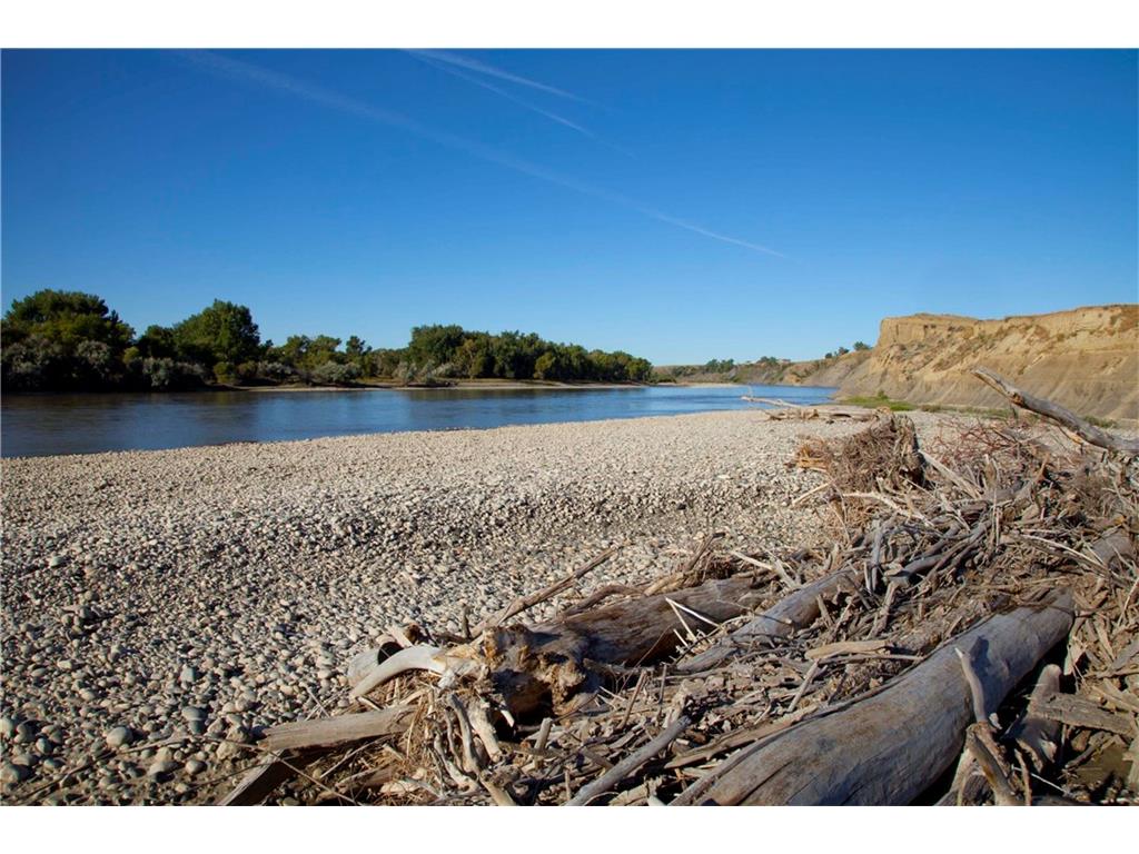 8400 River Run Lane, Shepherd, MT 59079
