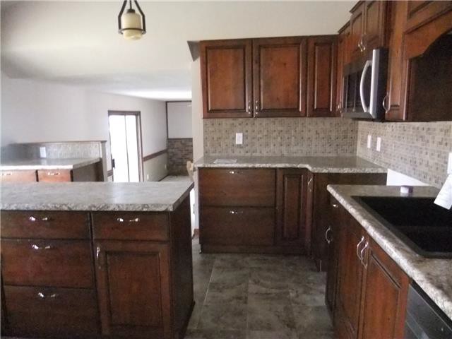 714 Windham SqGlendive, MT, 59330Dawson County
