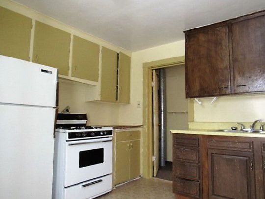 608 1/2 North Sargent Avenue, Glendive, MT 59330