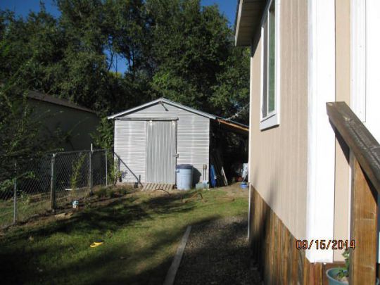 900 S Pearson Ave, Glendive, MT 59330