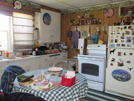 410 East Barry Street, Glendive, MT 59330