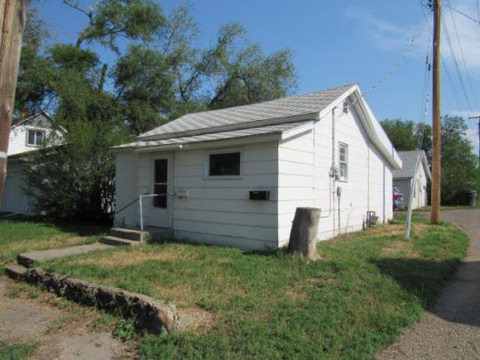 411 East Mann Street, Glendive, MT 59330