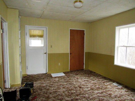 411 East Mann Street, Glendive, MT 59330
