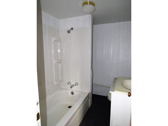 411 East Mann Street, Glendive, MT 59330