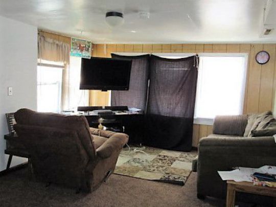 122 East Jefferson School Road, Glendive, MT 59330