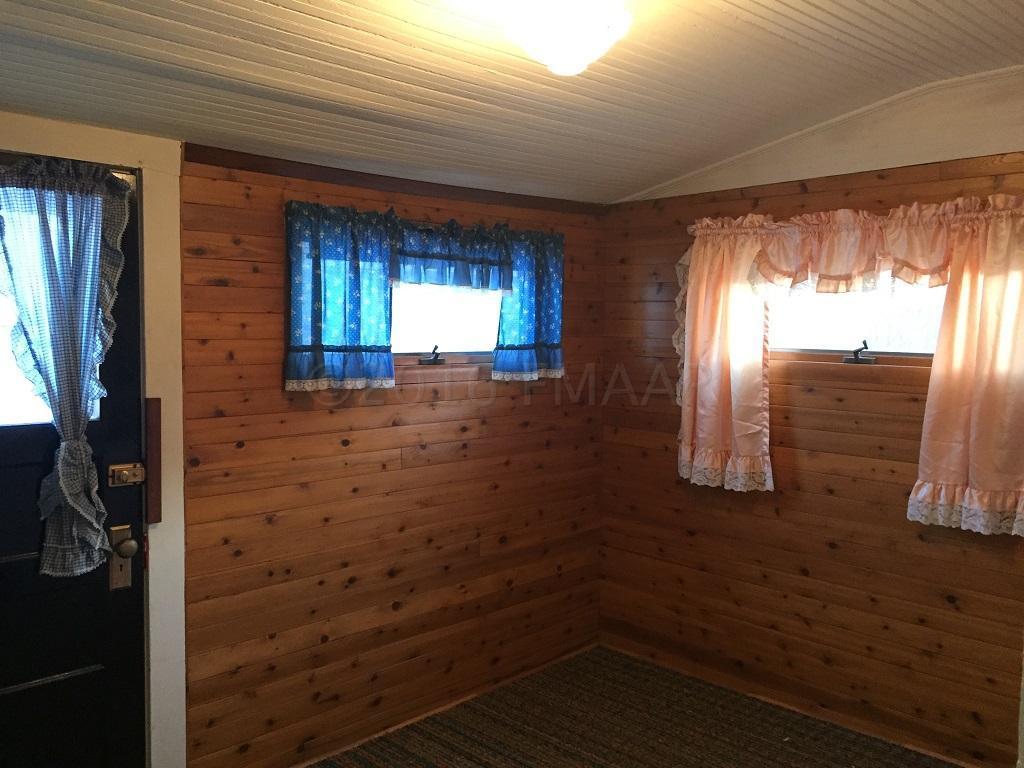 512 POWER Street, Glendive, MT 59330