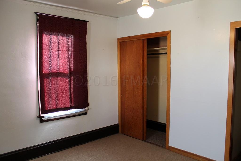 512 POWER Street, Glendive, MT 59330