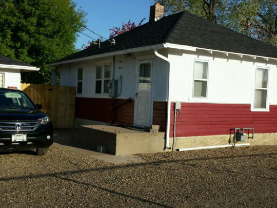 413 1/2 N Meade Ave, Glendive, MT 59330