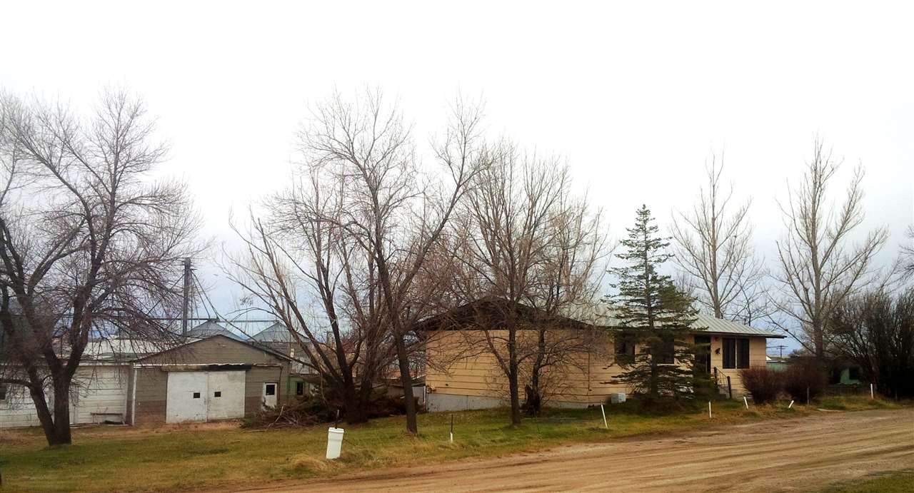 133 3rd St W, Carter, Other, MT 59420