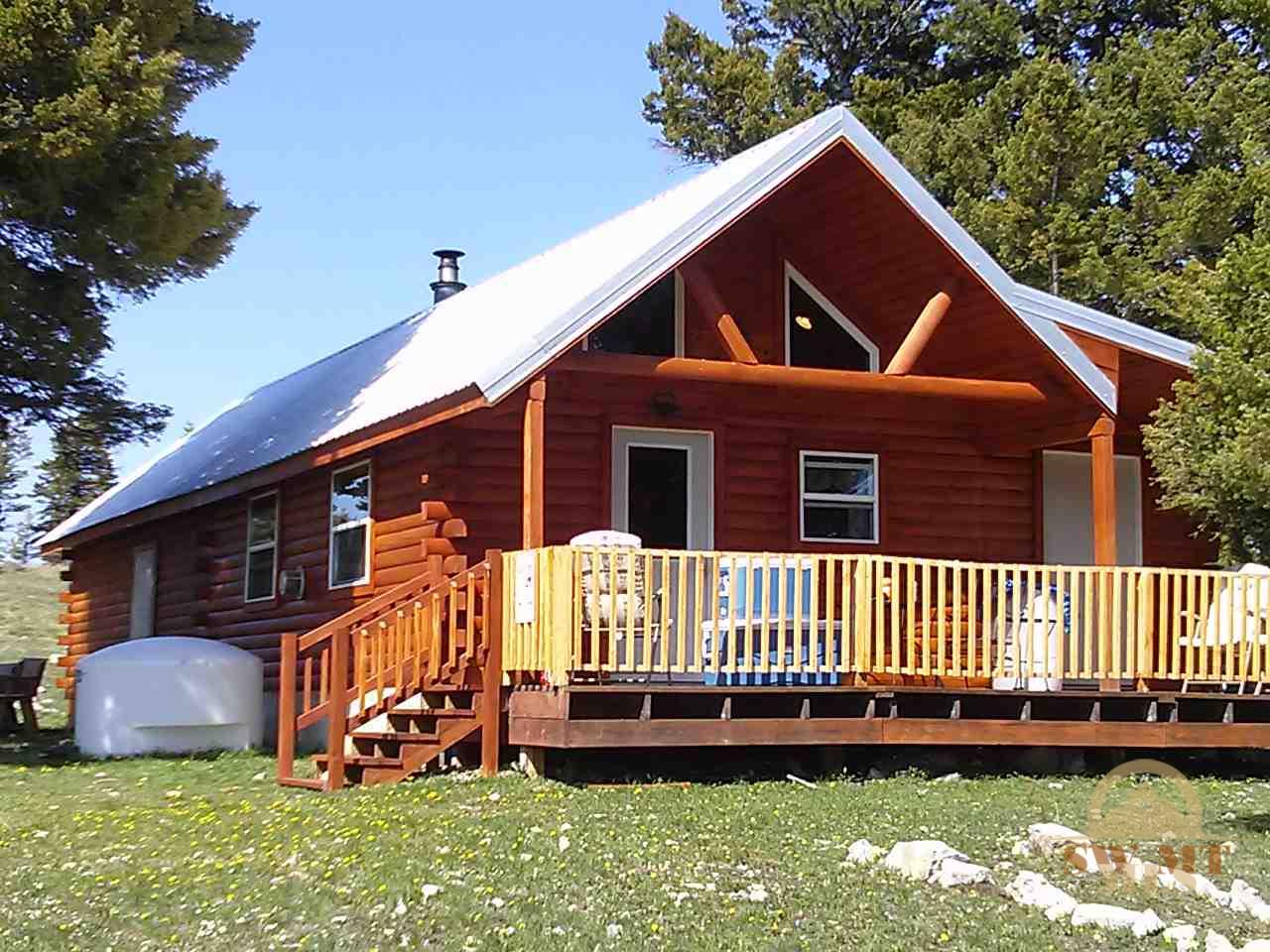 2027 Arrowwood Estates Rd, Raynesford, MT 59469