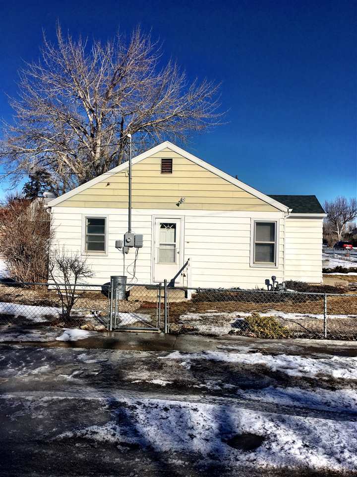 805 Teton Ave, Shelby, Other, MT 59474