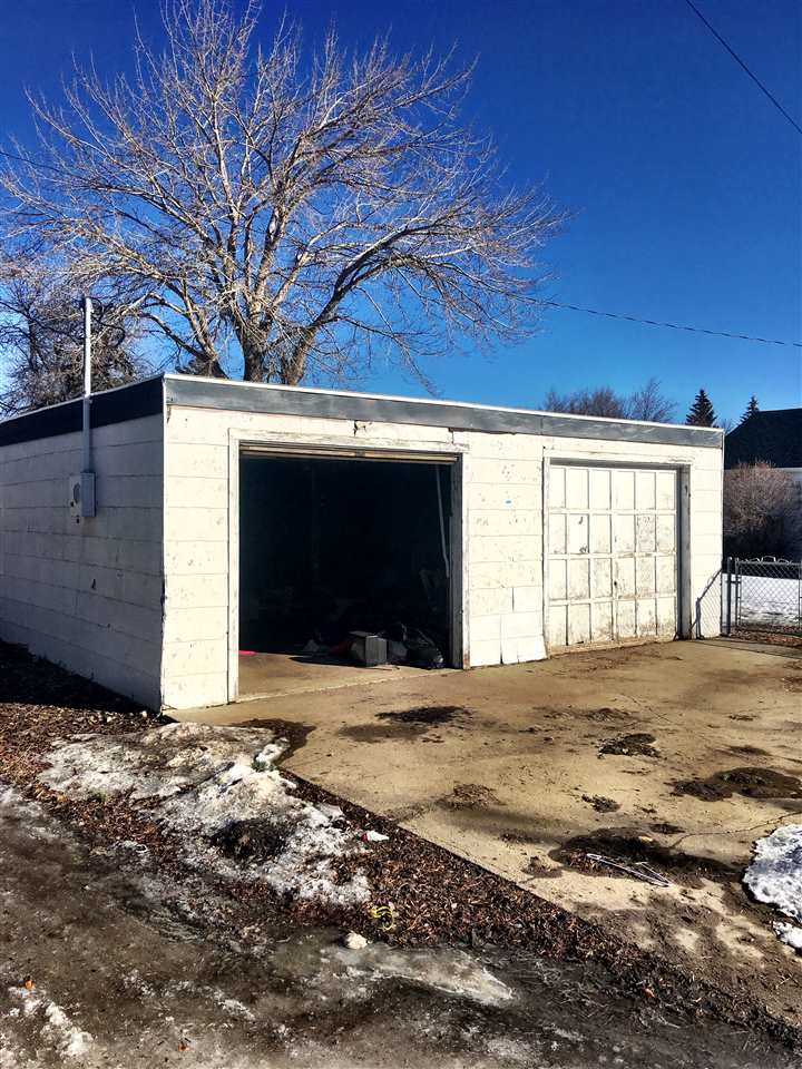 805 Teton Ave, Shelby, Other, MT 59474